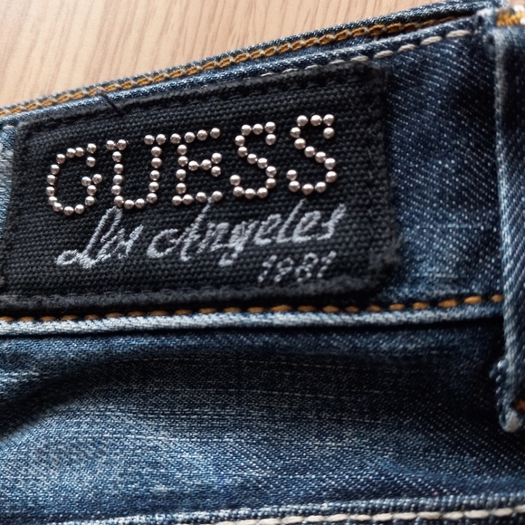 GUESS Jeans - Picture 8 of 10